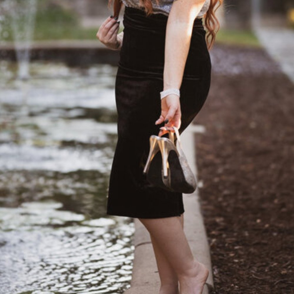 LuLaRoe Ivy Elegant Black Velvet Pencil Skirt